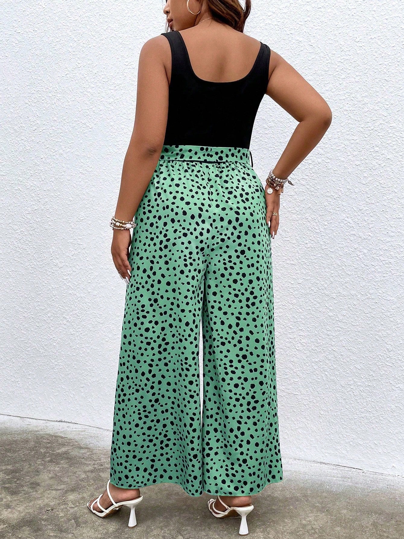 Macacão Poá Plus Size