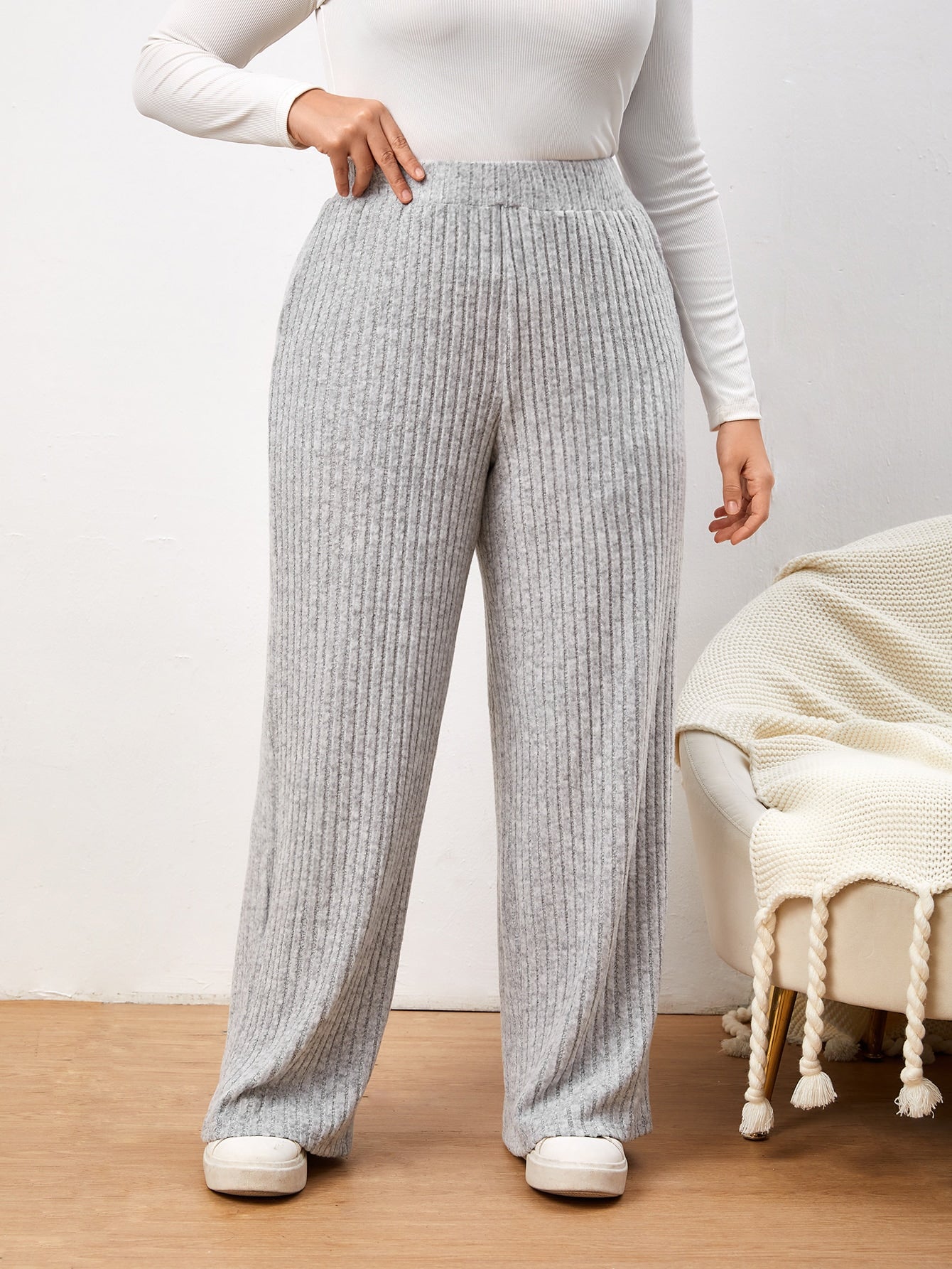 Calça Canelada Soltinha Plus Size