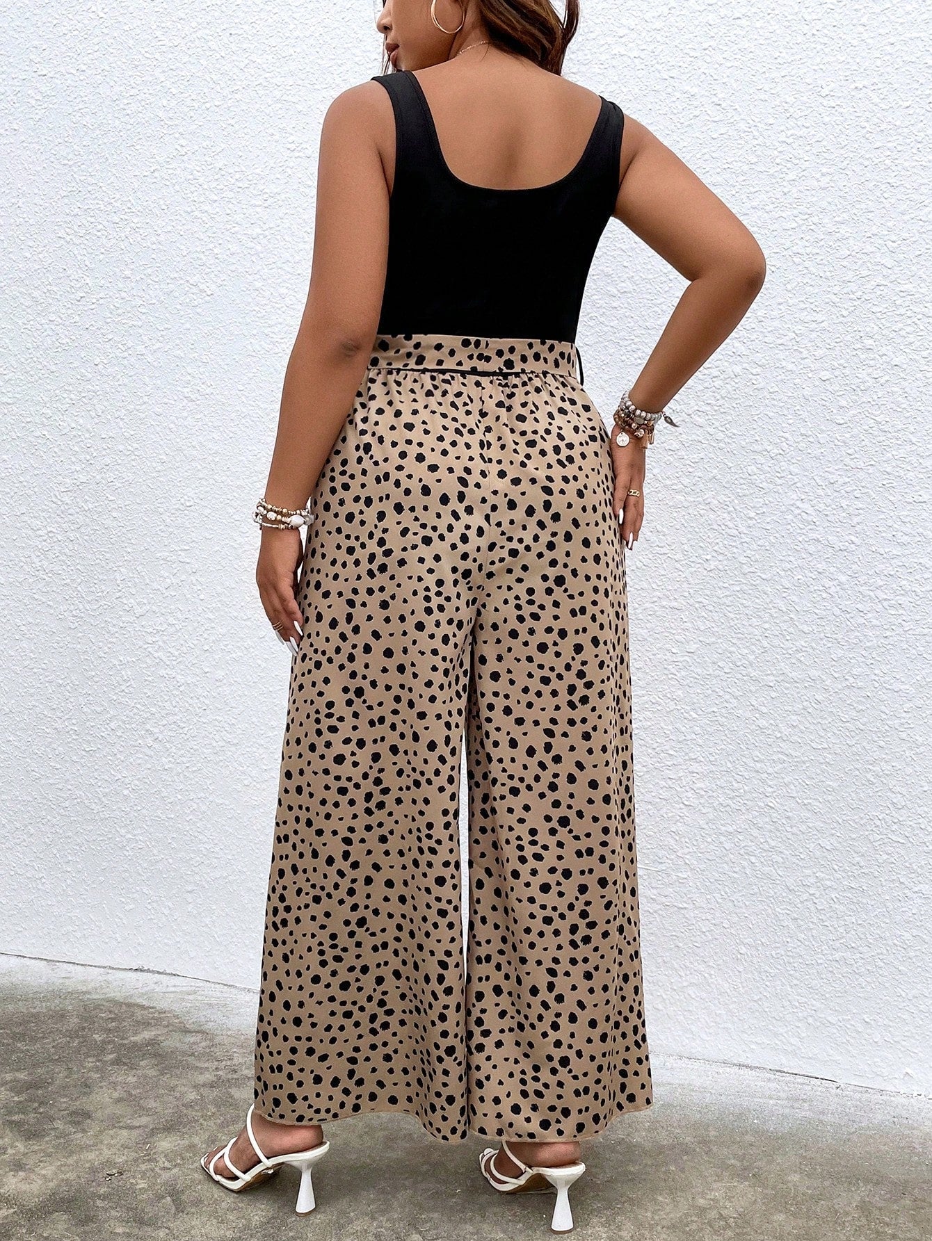 Macacão Poá Plus Size