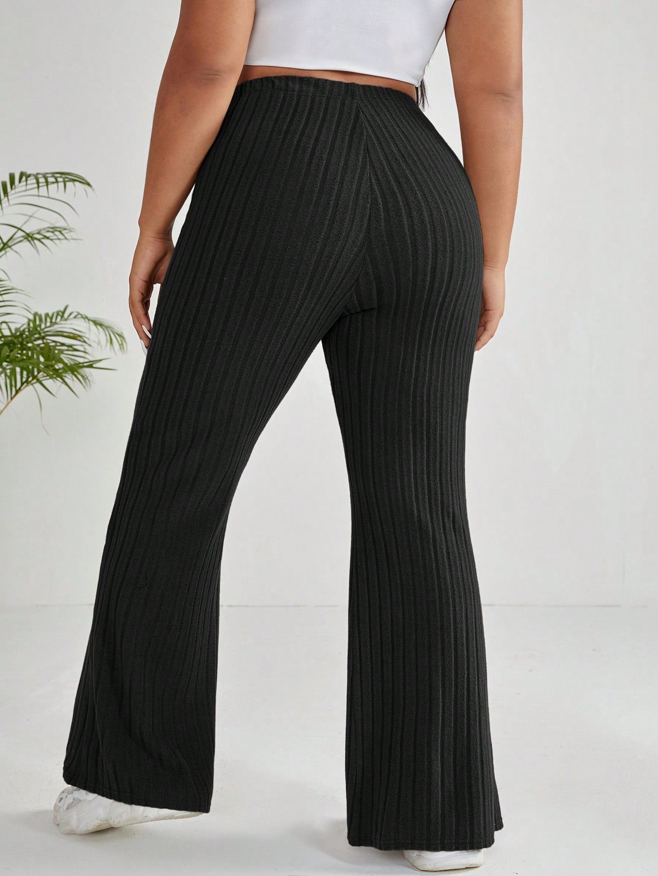 Calça Canelada Flare