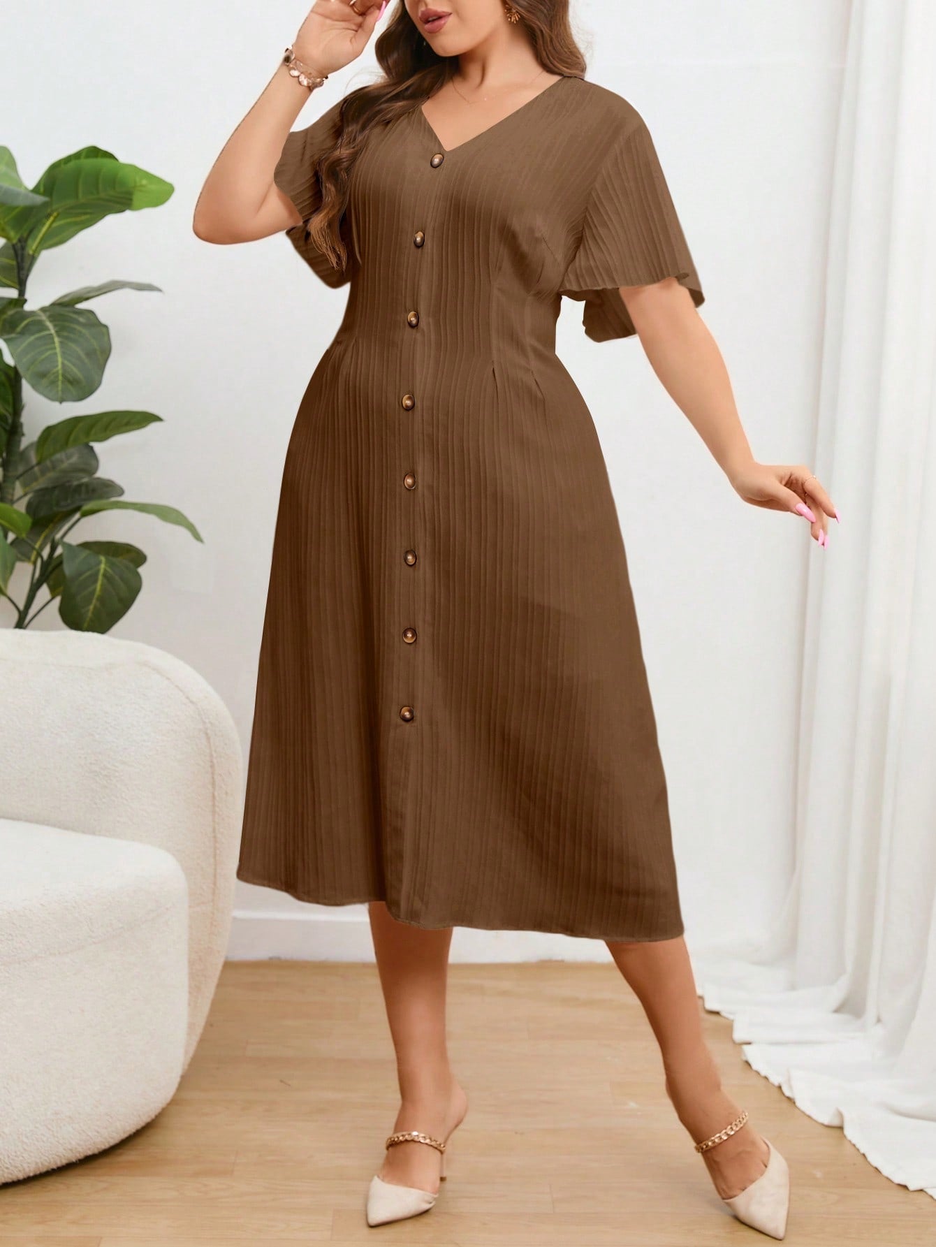 Vestido Botão Frontal Gola V