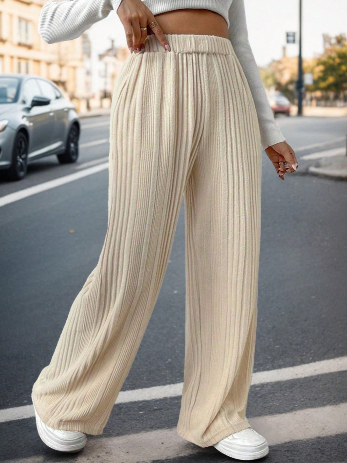 Calça Estilo Minimalista Básica
