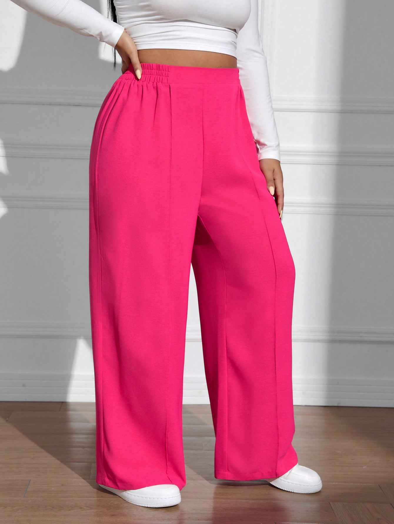 Calça Reta Plissada