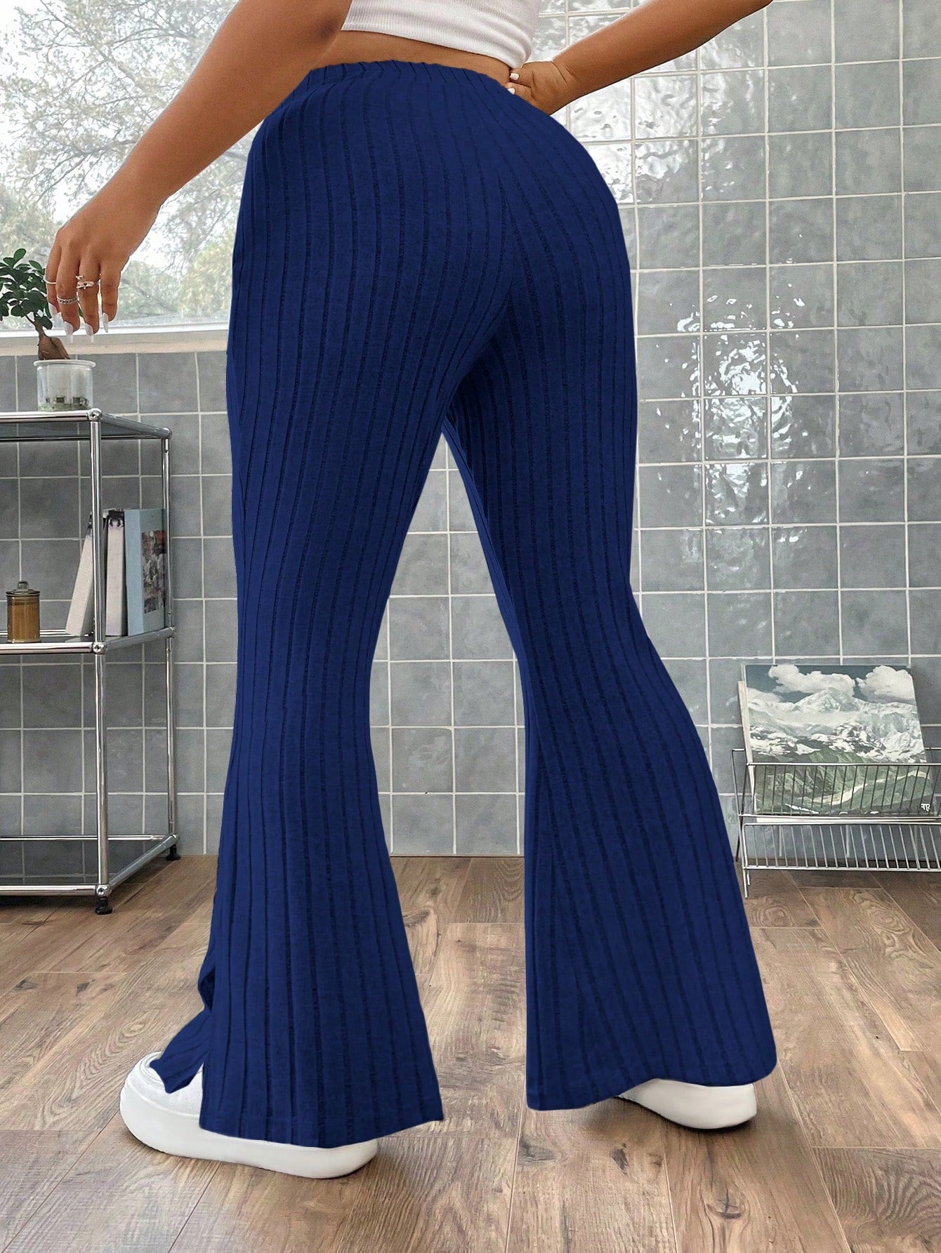 Calça Canelada Flare