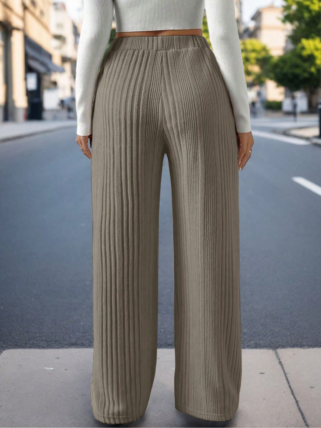 Calça Estilo Minimalista Básica