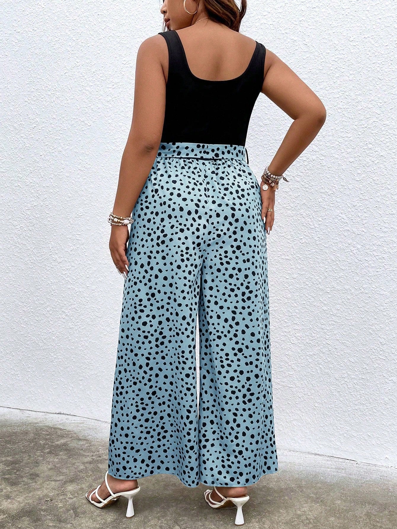 Macacão Poá Plus Size