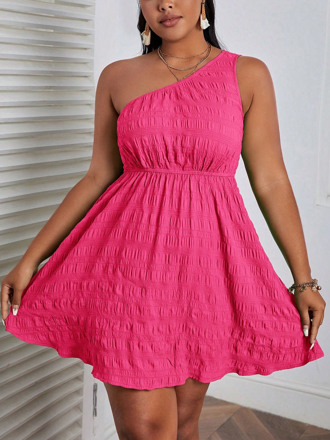 Vestido Lorna Ombro Único Plus Size