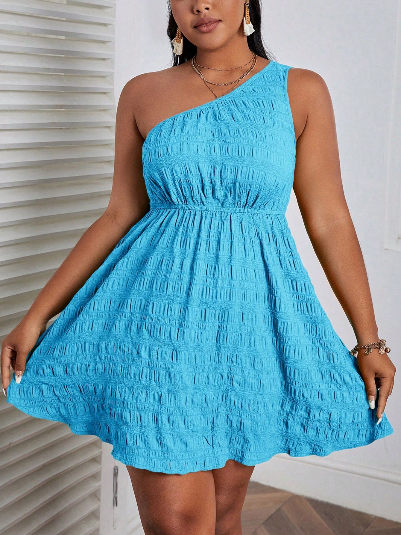 Vestido Lorna Ombro Único Plus Size