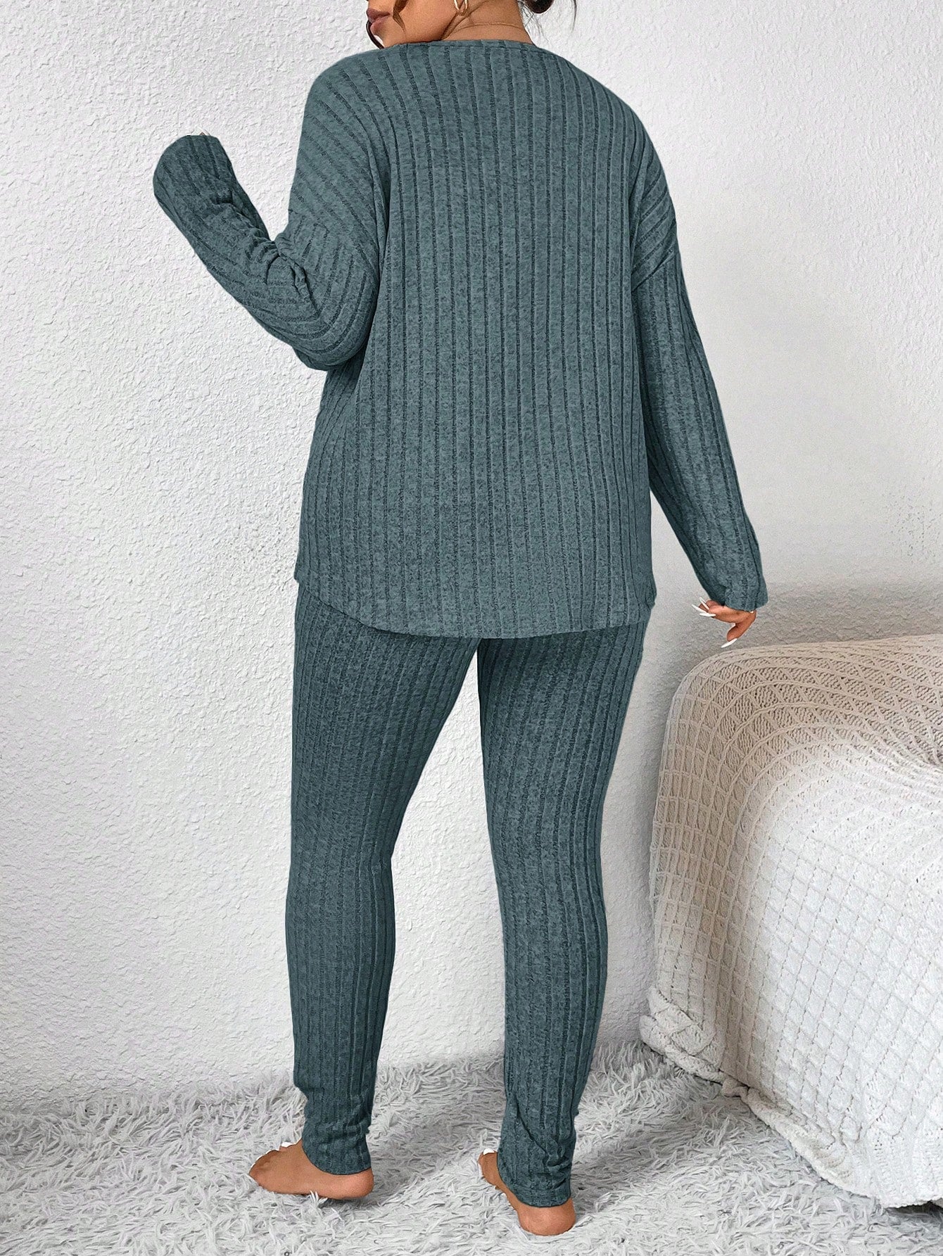 Conjunto Tricô Canelado Legging e Suéter Plus Size