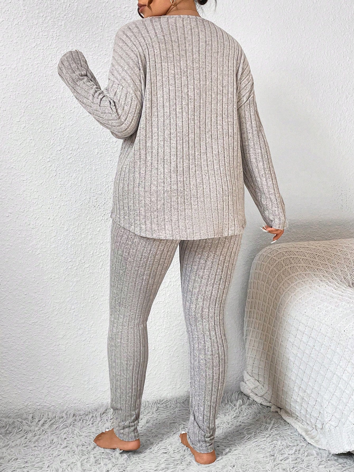 Conjunto Tricô Canelado Legging e Suéter Plus Size