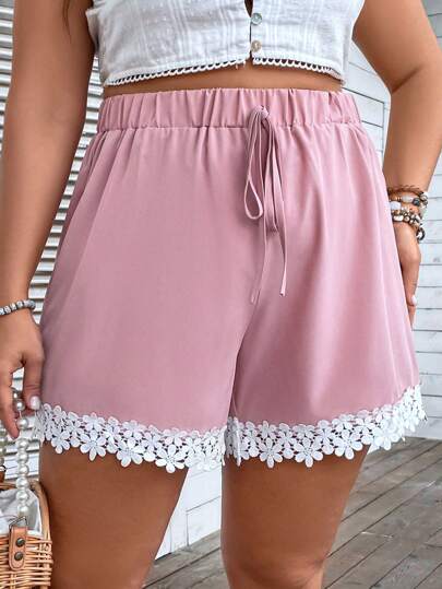 Short com Barra Floral