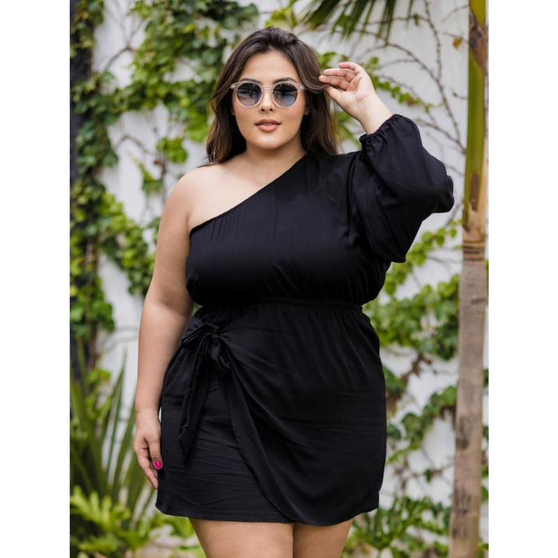 Vestido Moderno Plus Size Ombro Único e Saia Transpassada