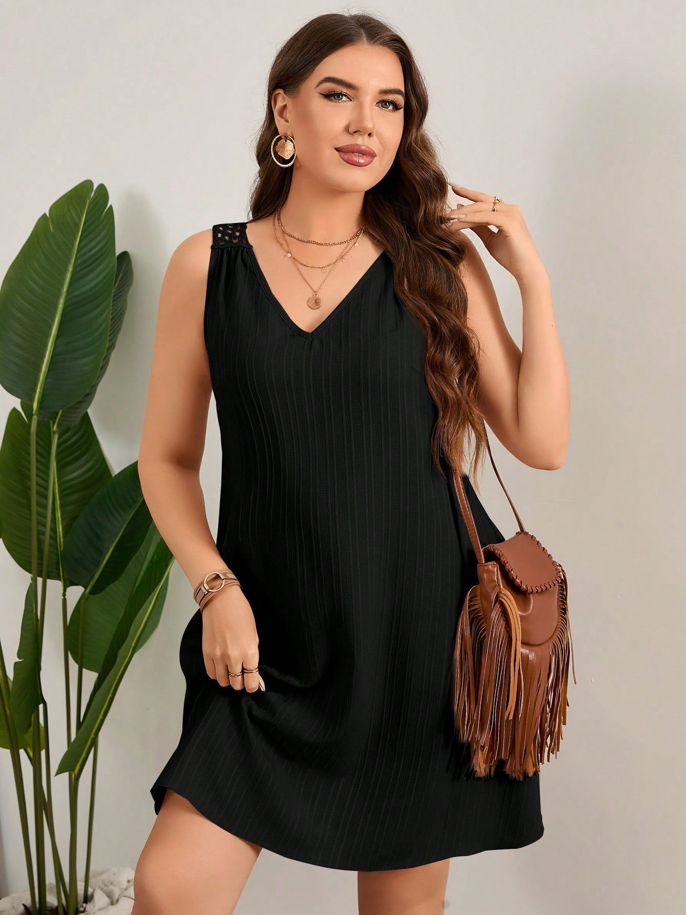 Vestido Sem Mangas com Decote em V