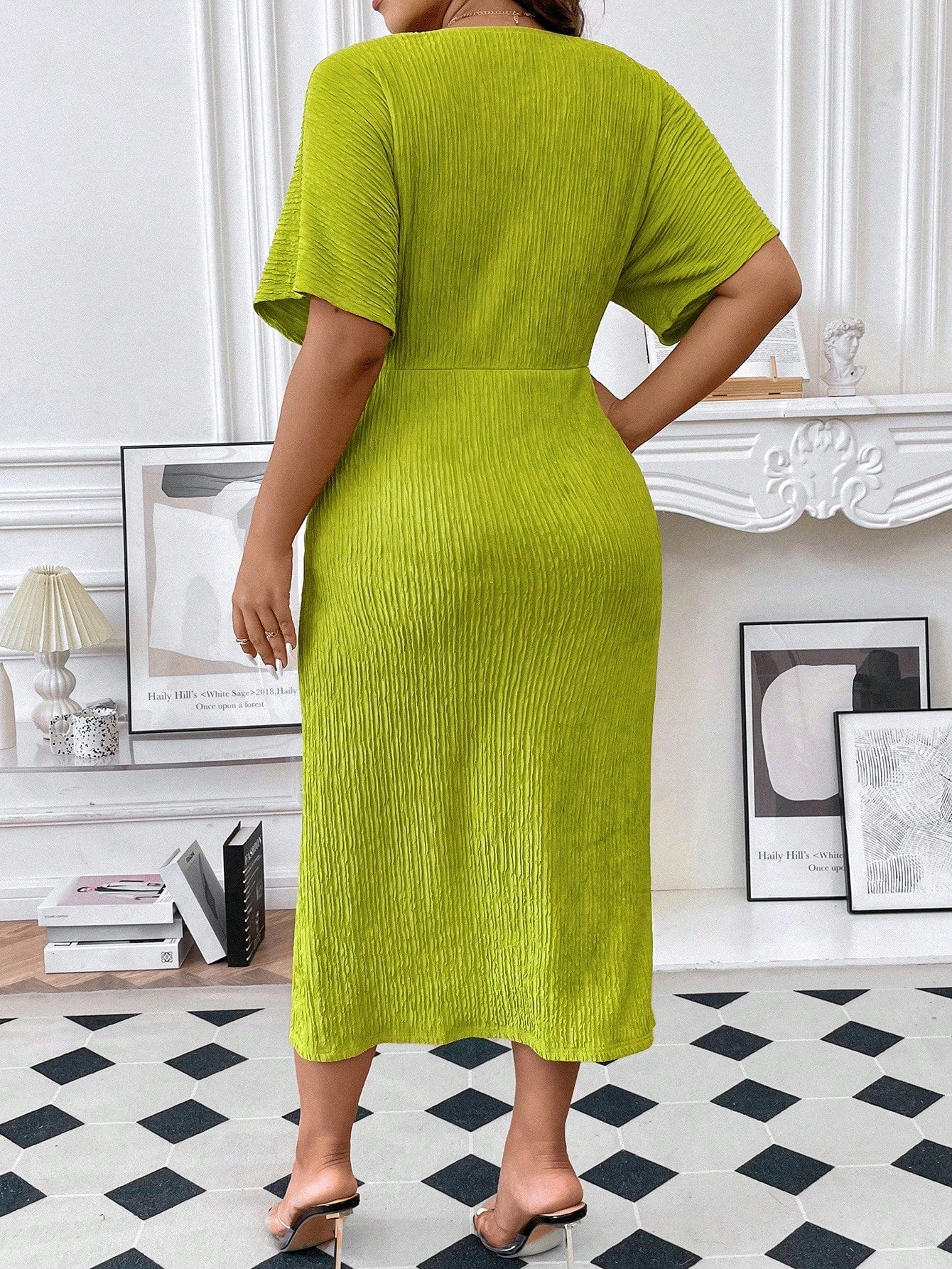 Vestido Fendy Torção Frontal