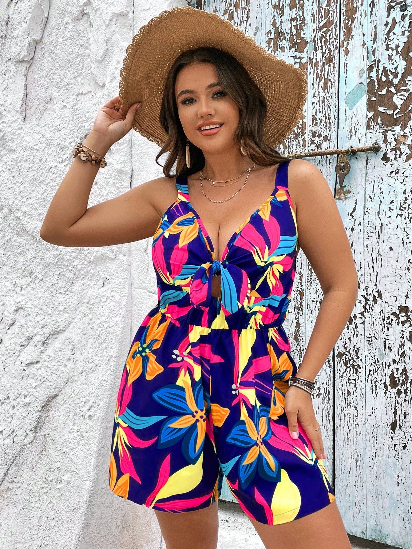 Macacão Nó Frontal Plus Size