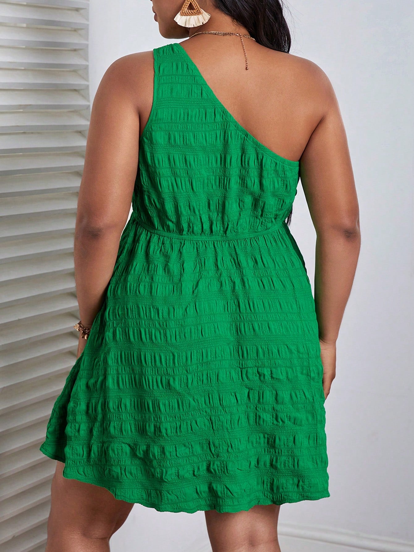 Vestido Lorna Ombro Único Plus Size