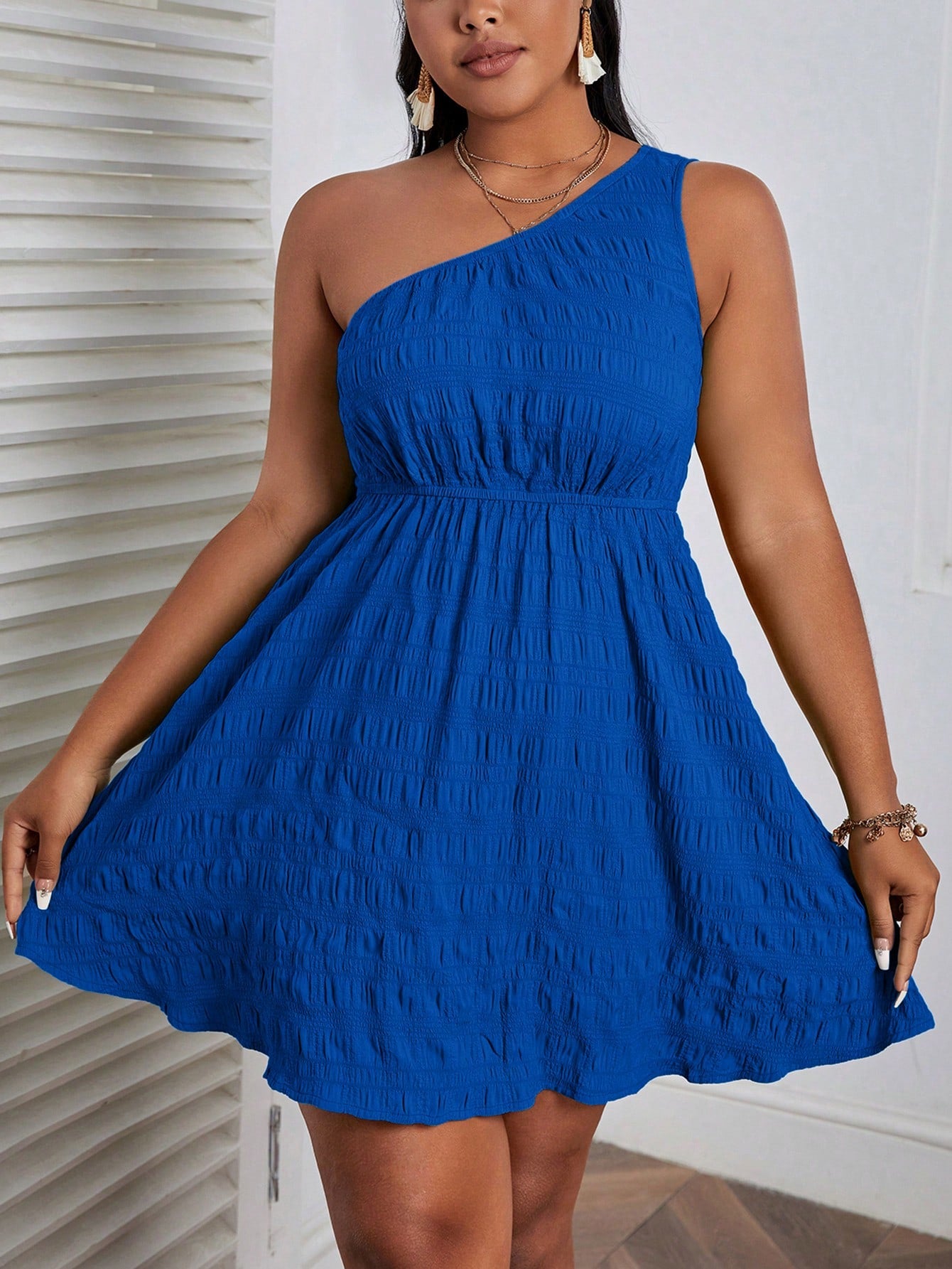 Vestido Lorna Ombro Único Plus Size
