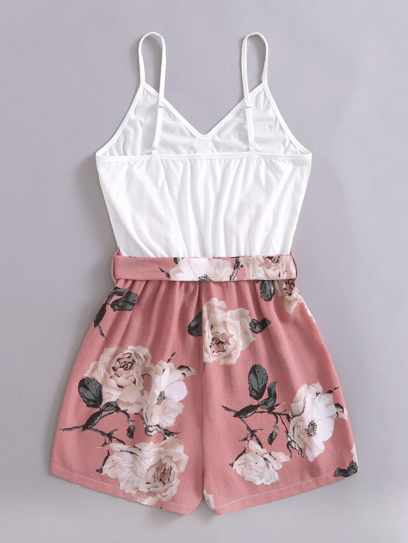 Macacão Floral Plus Size