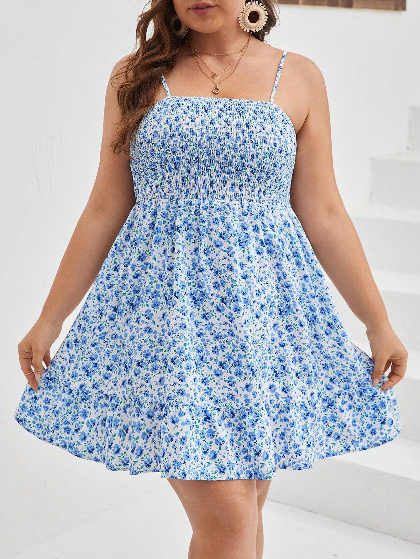 Vestido Tuti com Babado Plus Size